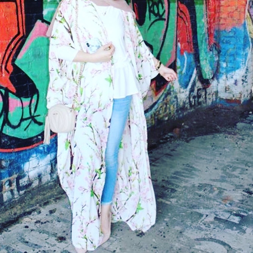 Cherry blossom kimono in pink